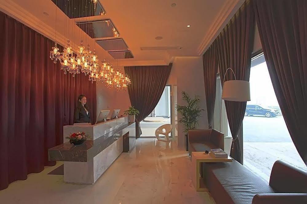 A Hotel Tianjin Buitenkant foto